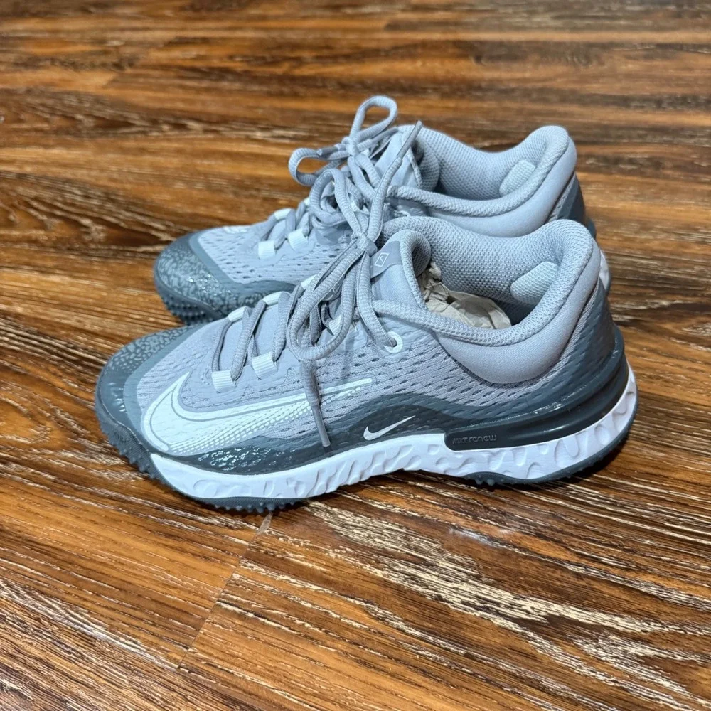 NEW Nike 4.5Y Alpha Huarache Elite 4 Turf Baseball Shoes Grey White DJ6523-010